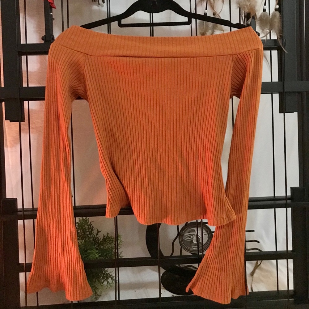 Off the shoulder, bell sleeve F21 top
